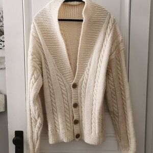Vintage handmade fishermans grandpa cableknit woolsweater with wooden buttons XL